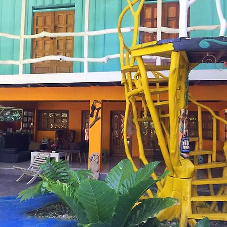 Madre Selva Hostel Puerto Viejo de Talamanca Екстериор снимка