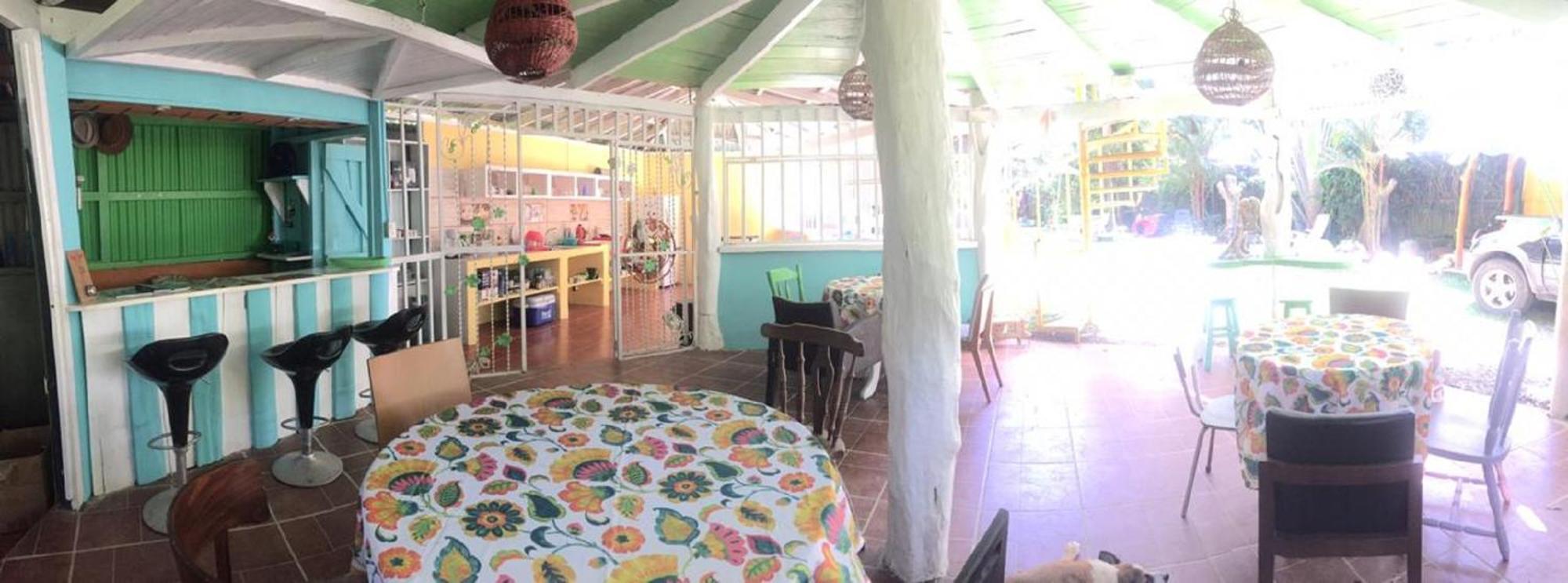 Madre Selva Hostel Puerto Viejo de Talamanca Екстериор снимка