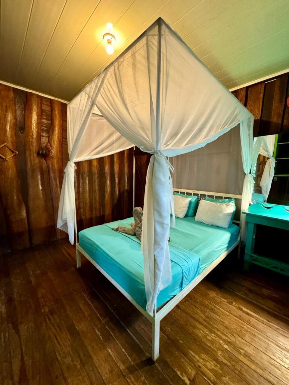 Madre Selva Hostel Puerto Viejo de Talamanca Екстериор снимка