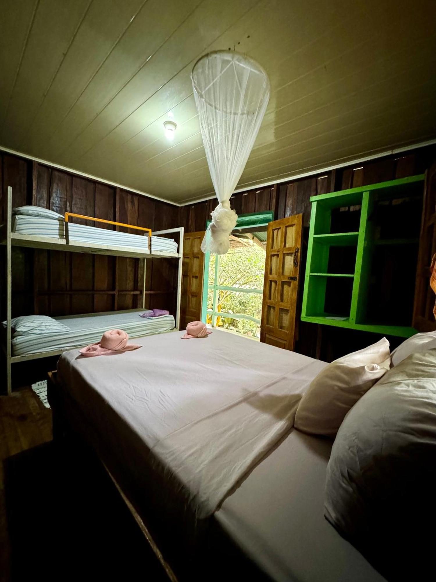 Madre Selva Hostel Puerto Viejo de Talamanca Екстериор снимка