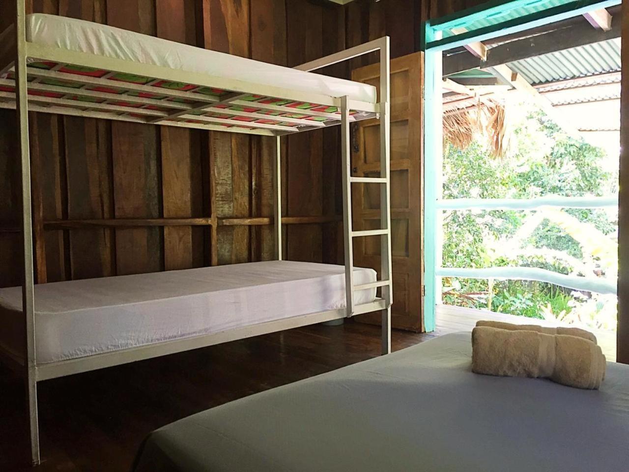 Madre Selva Hostel Puerto Viejo de Talamanca Екстериор снимка
