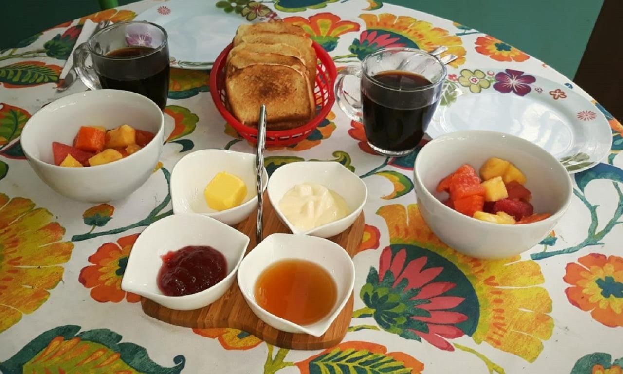 Madre Selva Hostel Puerto Viejo de Talamanca Екстериор снимка