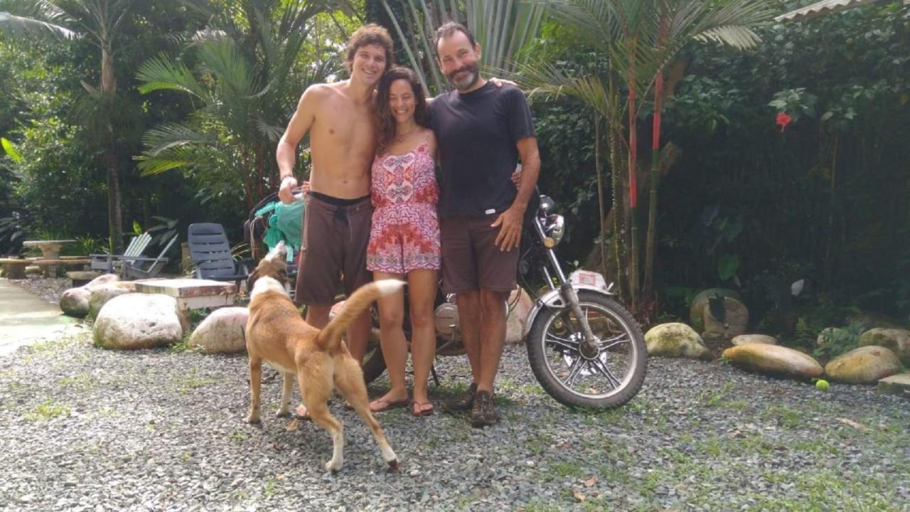 Madre Selva Hostel Puerto Viejo de Talamanca Екстериор снимка