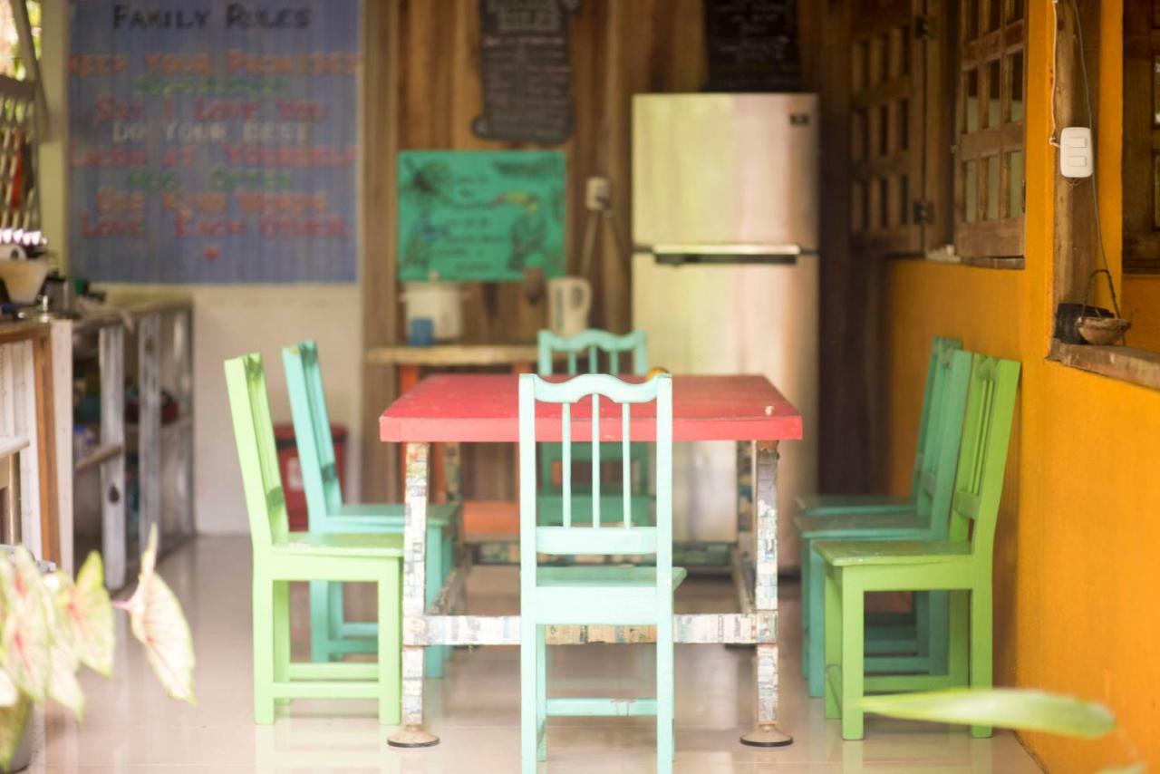 Madre Selva Hostel Puerto Viejo de Talamanca Екстериор снимка
